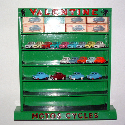 Vitrine de jouets Vespa 400 Thierry Denturck