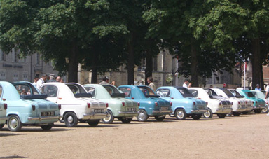 Les 50 ans de la Vespa 400